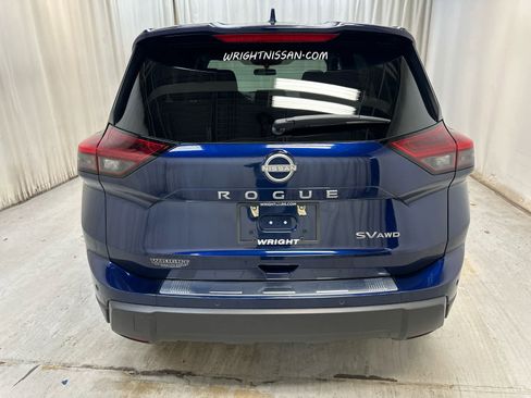 Certified 2024 Nissan Rogue SV image 7
