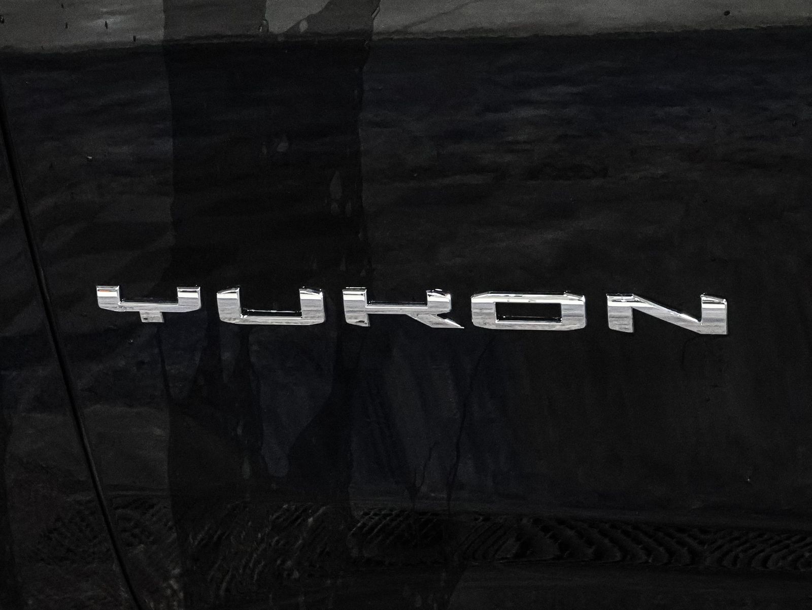 Used 2025 GMC Yukon Elevation AWD/4WD image 19
