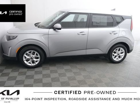 Certified 2025 Kia Soul S FWD image 9