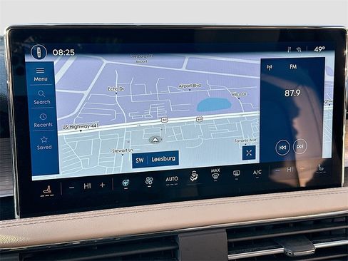 Used 2025 Lincoln Corsair AWD w/ Equipment Group 101A image 13