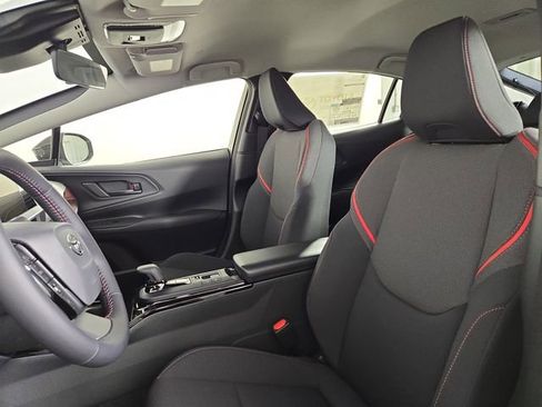 Used 2026 Toyota Prius Plug-In Hybrid image 14