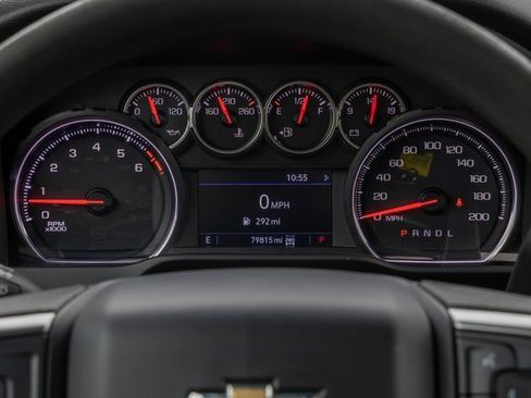 Used 2021 Chevrolet Silverado 2500 LT image 18