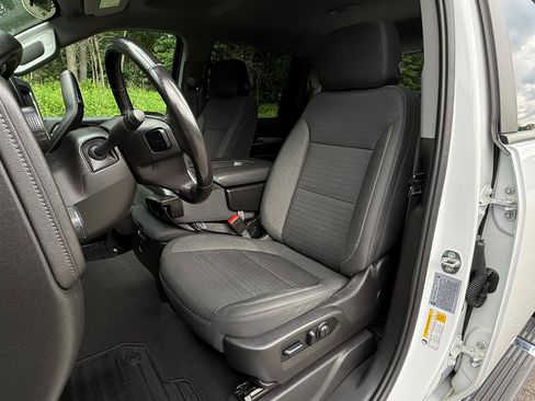 Used 2023 Chevrolet Silverado 2500 LT w/ Convenience Package AWD/4WD image 14