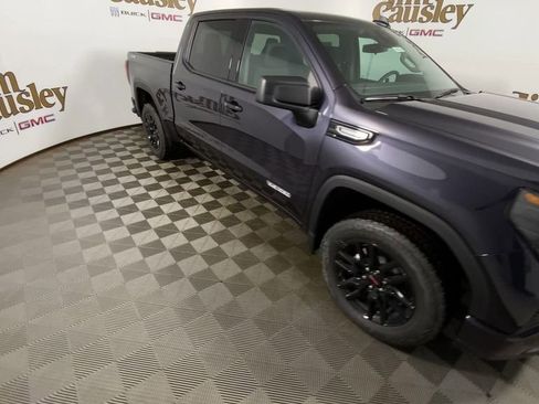 Used 2026 GMC Sierra 1500 Elevation image 2