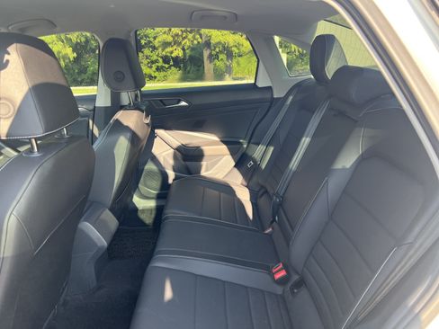 Used 2024 Volkswagen Jetta SE FWD image 27