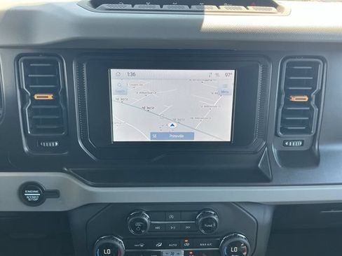 Used 2023 Ford Bronco Badlands w/ Sasquatch Package AWD/4WD image 41