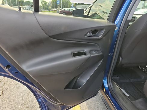 Used 2022 Chevrolet Equinox LT FWD image 18