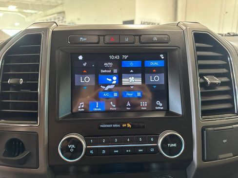 Used 2019 Ford Expedition Max XLT w/ Equipment Group 202A RWD image 26