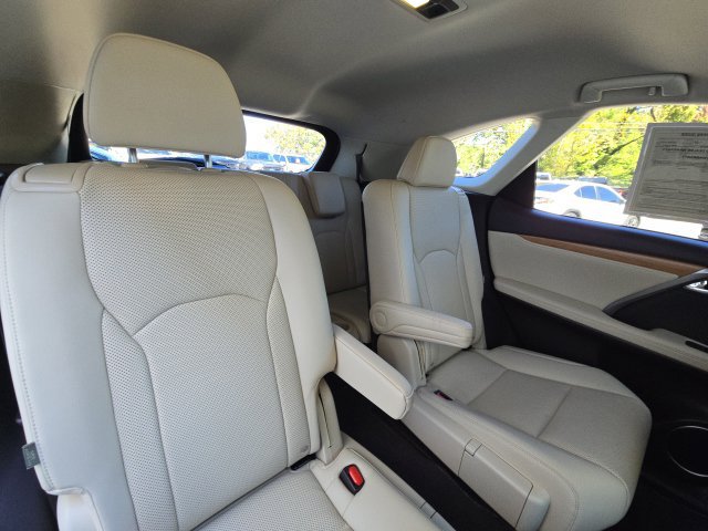 Used 2020 Lexus RX 450hL AWD w/ Premium Package image 17