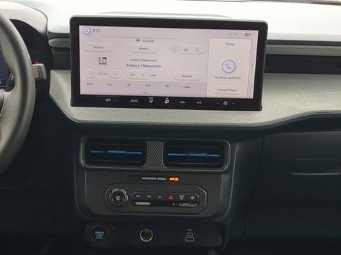 Used 2025 Ford Maverick XLT w/ Equipment Group 302A image 18