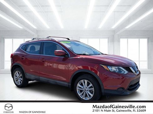 Used 2019 Nissan Rogue Sport SV image 1