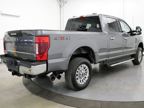 Used 2022 Ford F250 XLT w/ XLT Premium Package AWD/4WD image 7