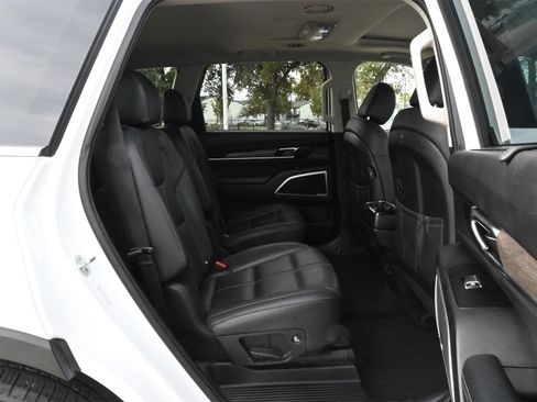 Used 2021 Kia Telluride EX w/ EX Premium Package image 24