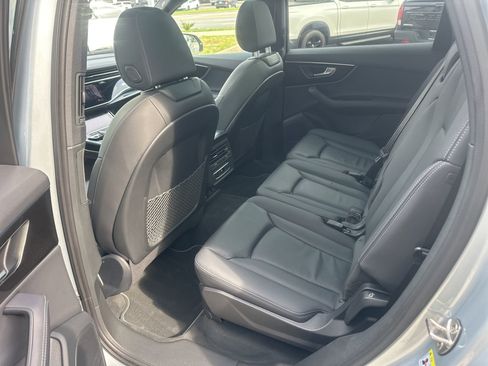 Used 2025 Audi Q7 3.0T Premium Plus AWD/4WD image 19
