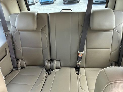 Used 2020 GMC Yukon SLT image 6