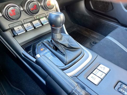 Used 2024 Toyota GR86 Premium image 16