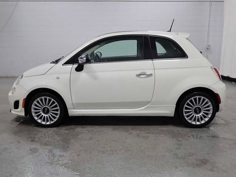Used 2018 FIAT 500 Lounge image 2
