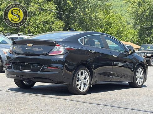 Used 2016 Chevrolet Volt Premier w/ Driver Confidence Package FWD image 6