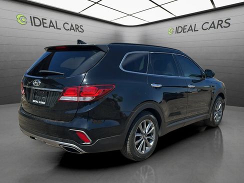 Used 2018 Hyundai Santa Fe SE FWD image 5