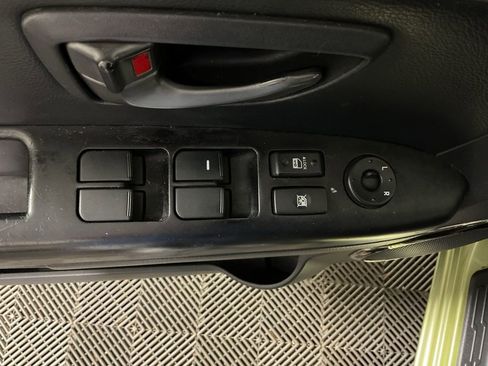 Used 2010 Kia Soul + w/ Audio Pkg image 13