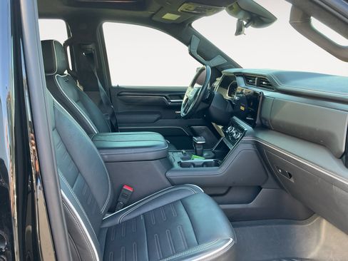 Used 2024 GMC Sierra 1500 AT4X w/ AT4X AEV Edition AWD/4WD image 15