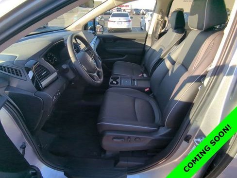 Used 2025 Honda Odyssey Touring image 8