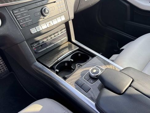 Used 2016 Mercedes-Benz E 350 Sedan image 26