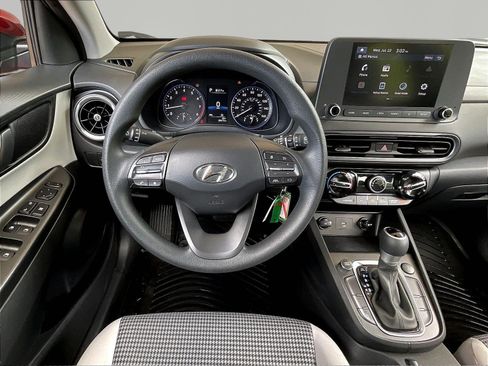 Used 2023 Hyundai Kona SE AWD/4WD image 8