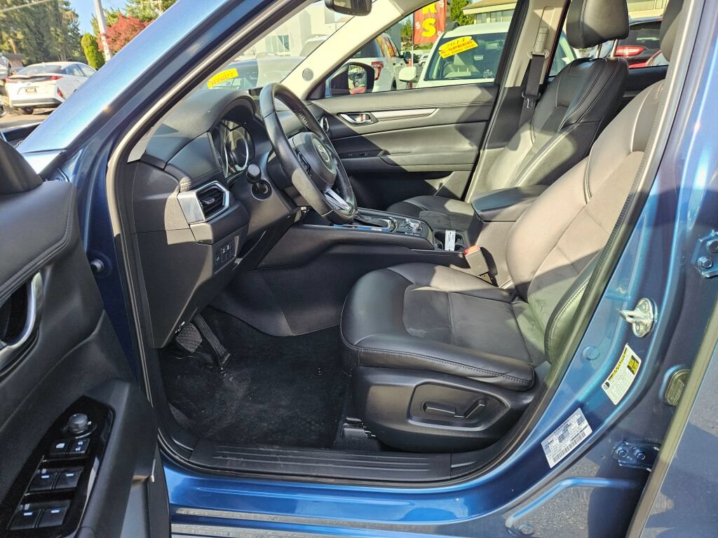 Used 2018 MAZDA CX-5 Touring w/ Preferred Equipment Package AWD/4WD image 16