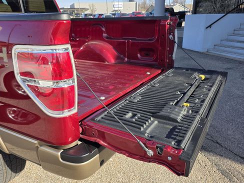 Used 2013 Ford F150 Lariat w/ Luxury Equipment Group image 38