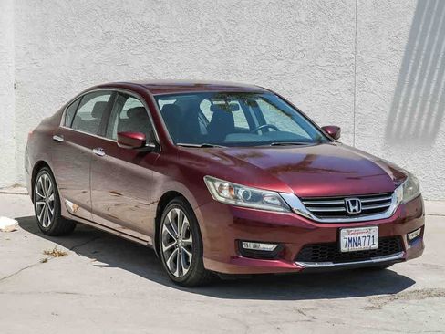 Used 2015 Honda Accord Sport image 3