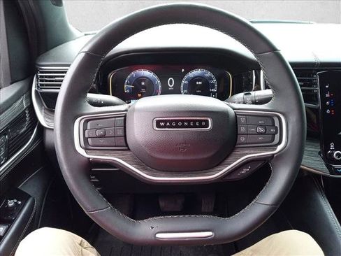 Used 2022 Jeep Wagoneer Series II RWD image 16