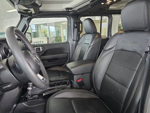 Used 2023 Jeep Wrangler Unlimited Sahara AWD/4WD image 23