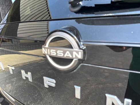 Used 2022 Nissan Pathfinder SV AWD/4WD image 30