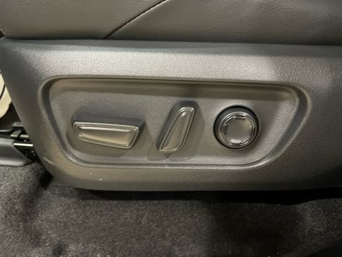 New 2025 Toyota 4Runner TRD Off-Road Premium image 19