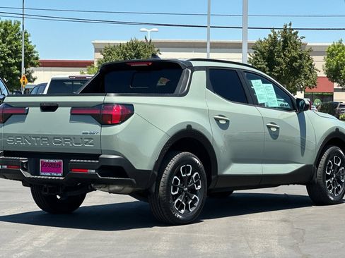 Used 2022 Hyundai Santa Cruz SEL Premium AWD/4WD image 4