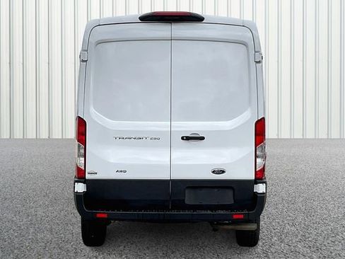 Used 2023 Ford Transit 250 Medium Roof AWD image 4