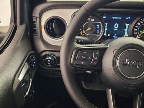 New 2026 Jeep Gladiator Sport image 19