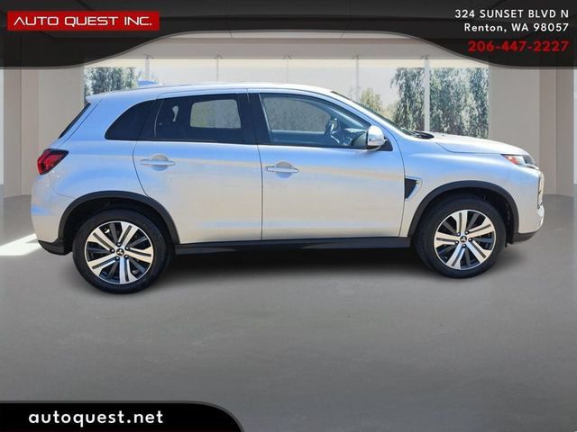 Used 2024 Mitsubishi Outlander Sport SE AWD/4WD image 4