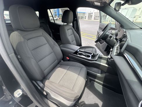 Used 2025 Chevrolet Equinox LT FWD image 17