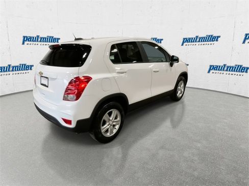 Used 2020 Chevrolet Trax LS w/ Tint and Cruise Package image 11