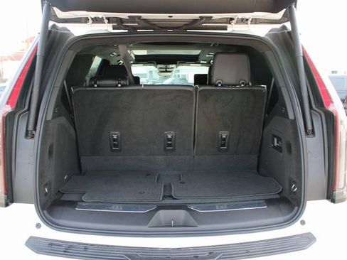 Used 2023 Cadillac Escalade Sport Platinum image 7