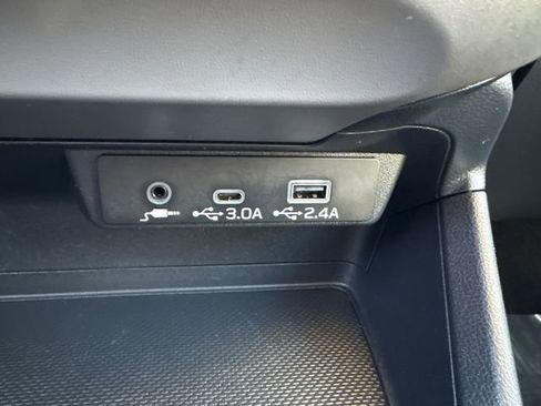Certified 2024 Subaru Crosstrek 2.0i Premium image 33