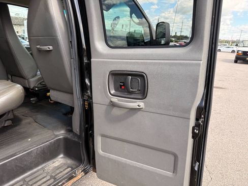 Used 2010 GMC Savana 1500 LS RWD image 37