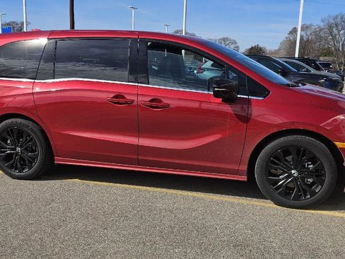 Used 2025 Honda Odyssey Sport-L image 4