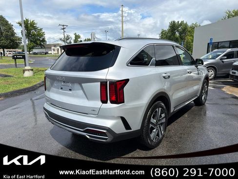 Certified 2023 Kia Sorento EX AWD/4WD image 8