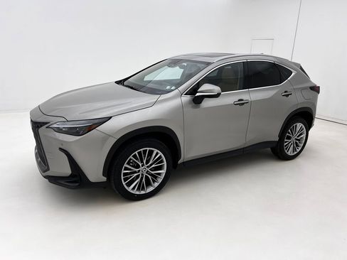 Used 2025 Lexus NX 350 AWD w/ Premium Package image 9