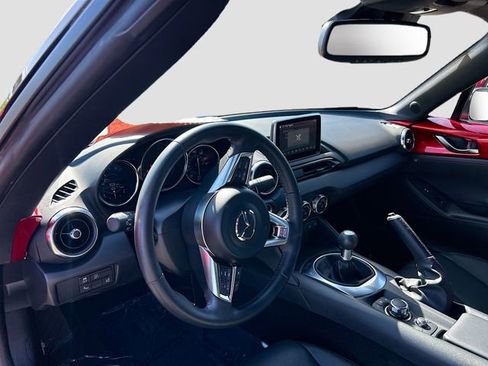 Used 2016 MAZDA MX-5 Miata Grand Touring RWD image 5