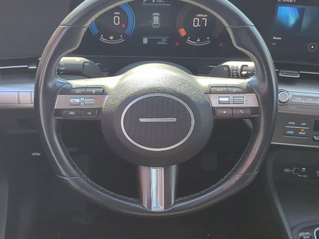 Used 2025 Hyundai Kona SEL FWD image 8