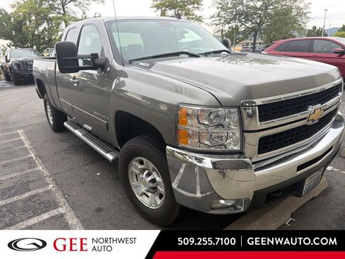 Used 2008 Chevrolet Silverado 2500 LTZ w/ Safety Package AWD/4WD image 1